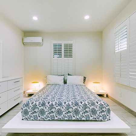 Stylish Modern Home, Ac, Parking & Near Fwys Σάντα Άνα Εξωτερικό φωτογραφία