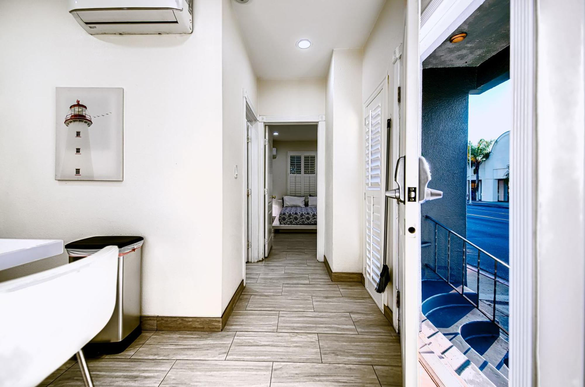 Stylish Modern Home, Ac, Parking & Near Fwys Σάντα Άνα Εξωτερικό φωτογραφία
